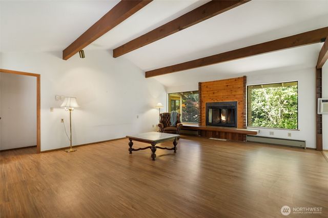 31 E Village View Drive, Allyn, WA 98524