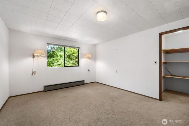 31 E Village View Drive, Allyn, WA 98524