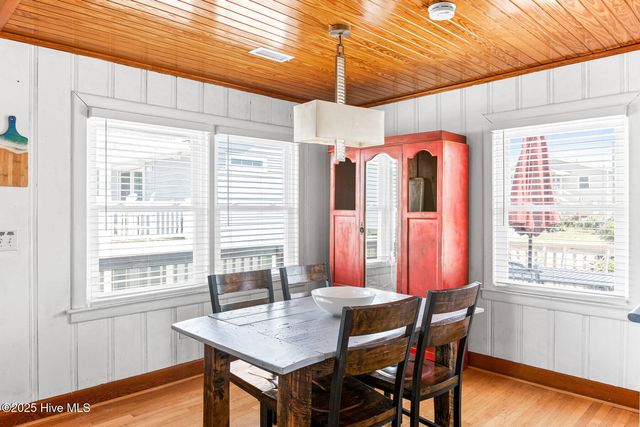 810a N Anderson Boulevard, Topsail Beach, NC 28445