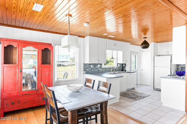 810a N Anderson Boulevard, Topsail Beach, NC 28445