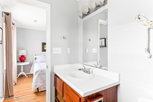 810a N Anderson Boulevard, Topsail Beach, NC 28445