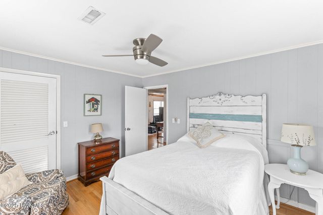 810a N Anderson Boulevard, Topsail Beach, NC 28445
