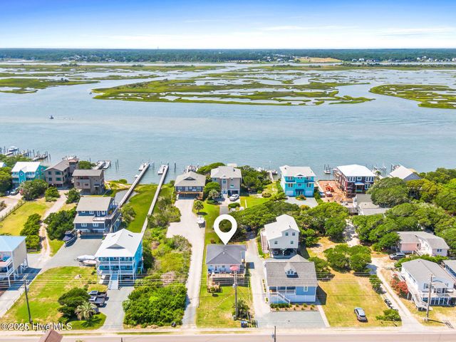 810a N Anderson Boulevard, Topsail Beach, NC 28445