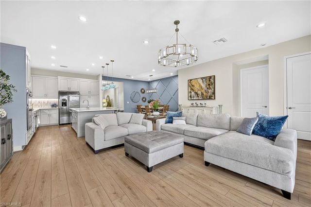 20702 Fair Oak LN, Estero, FL 33928