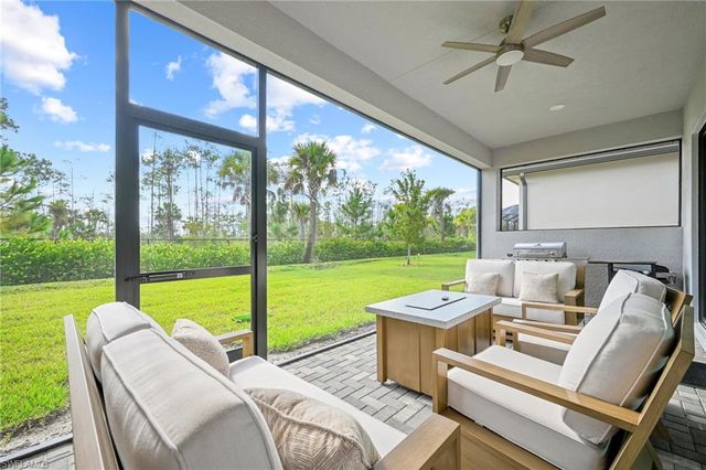 20702 Fair Oak LN, Estero, FL 33928