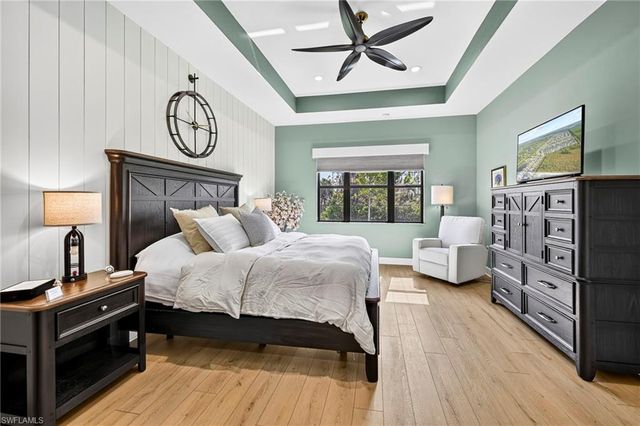 20702 Fair Oak LN, Estero, FL 33928