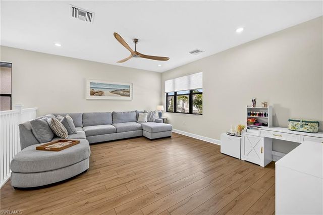 20702 Fair Oak LN, Estero, FL 33928