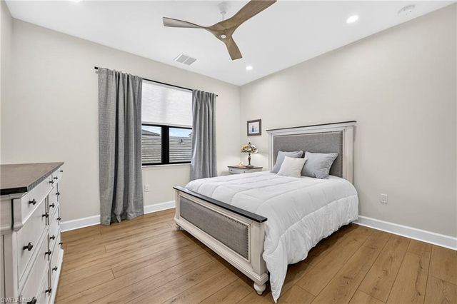20702 Fair Oak LN, Estero, FL 33928