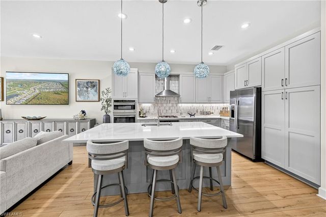 20702 Fair Oak LN, Estero, FL 33928