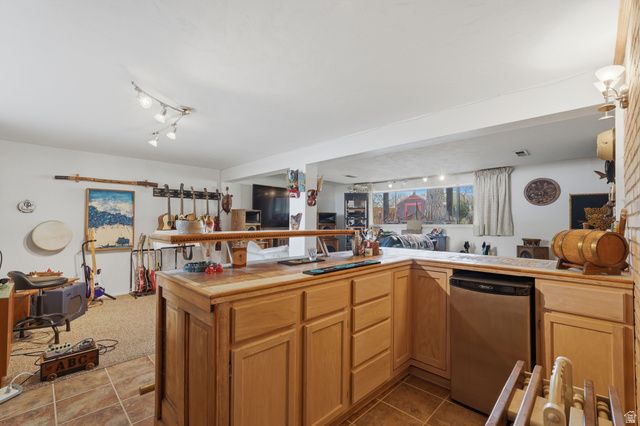 1661 W ALLEGHENY DR, Salt Lake City, UT 84123