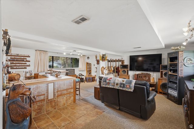 1661 W ALLEGHENY DR, Salt Lake City, UT 84123