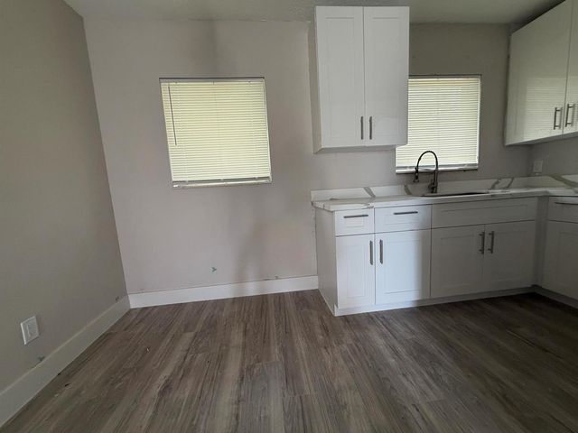 1437 NW 10th Place, Fort Lauderdale, FL 33311