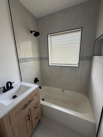 1437 NW 10th Place, Fort Lauderdale, FL 33311