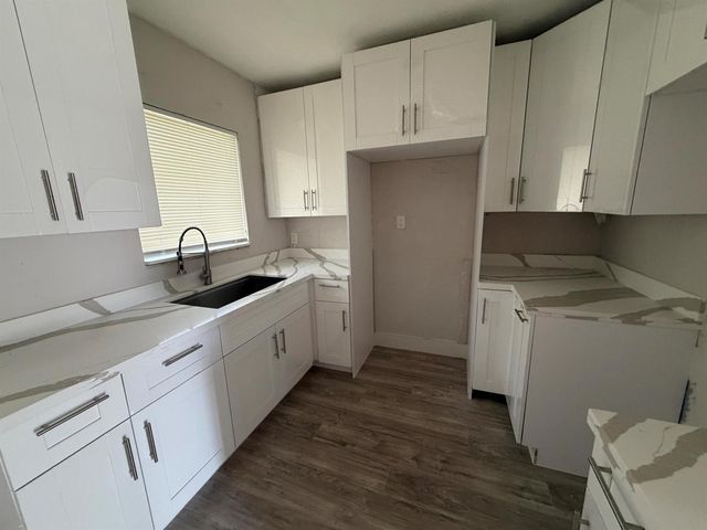 1437 NW 10th Place, Fort Lauderdale, FL 33311