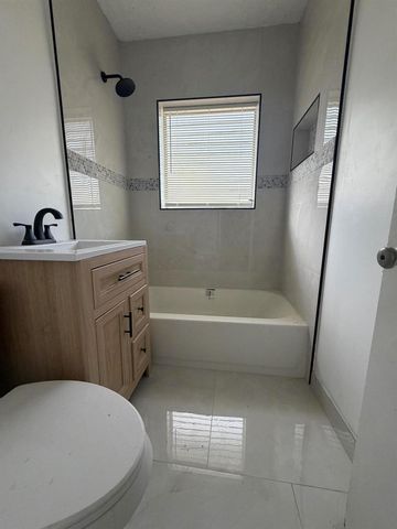 1437 NW 10th Place, Fort Lauderdale, FL 33311