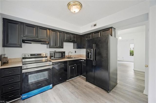 1183 Meadow Sage LN, Virginia Beach, VA 23464