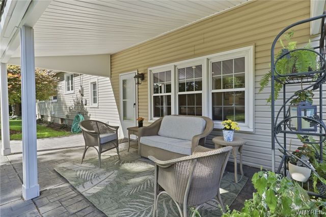 186 Bridle Path, Amherst, NY 14221