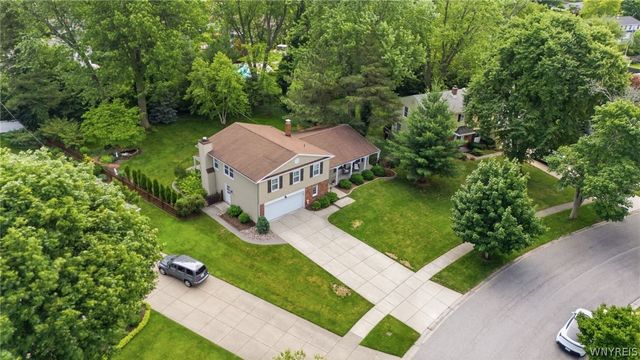 186 Bridle Path, Amherst, NY 14221