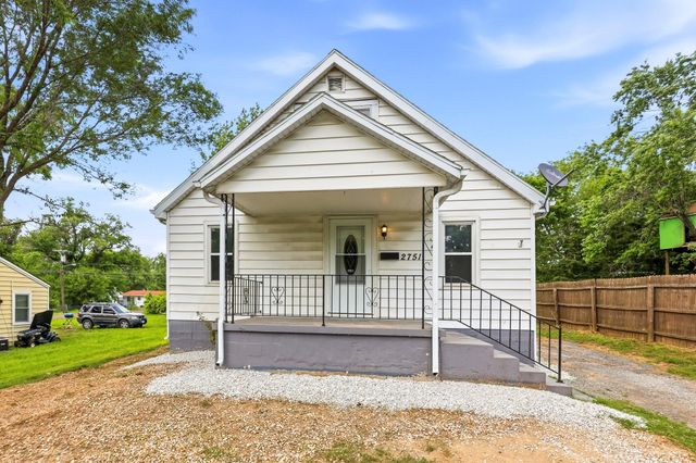 2751 W Walnut Street, Springfield, MO 65802