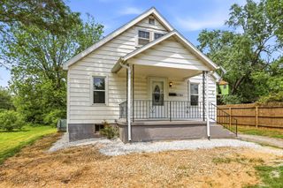 2751 W Walnut Street, Springfield, MO 65802