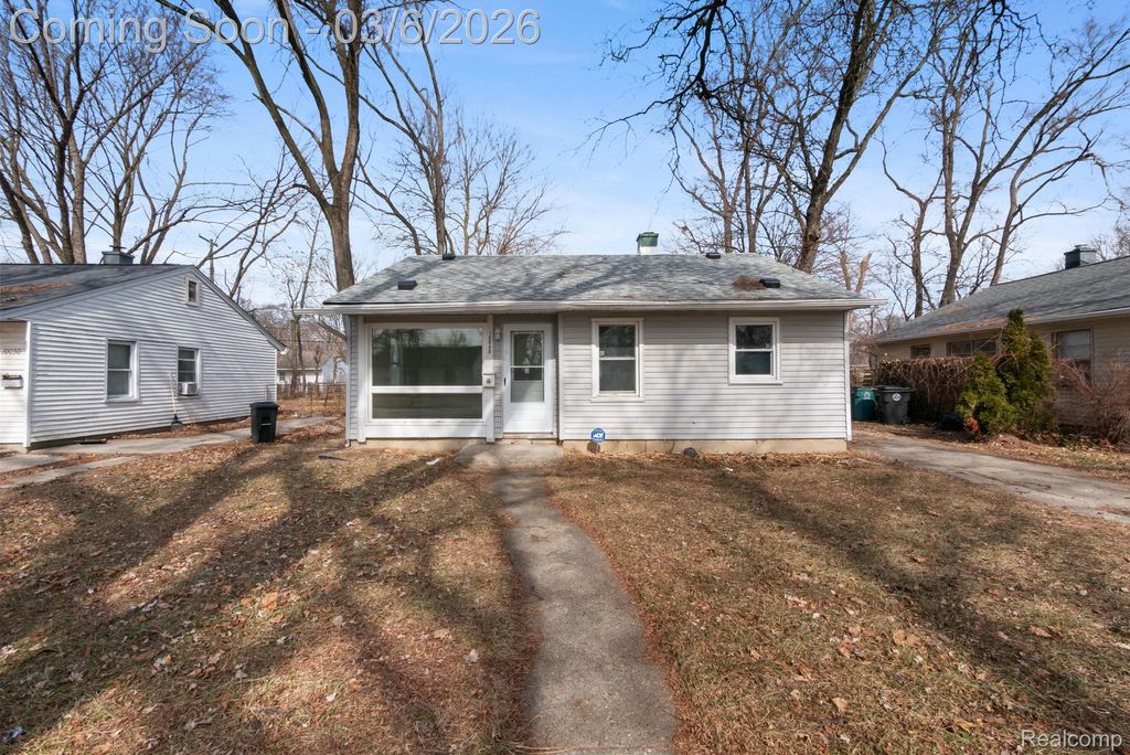 10040 Albany Street, Oak Park, MI 48237