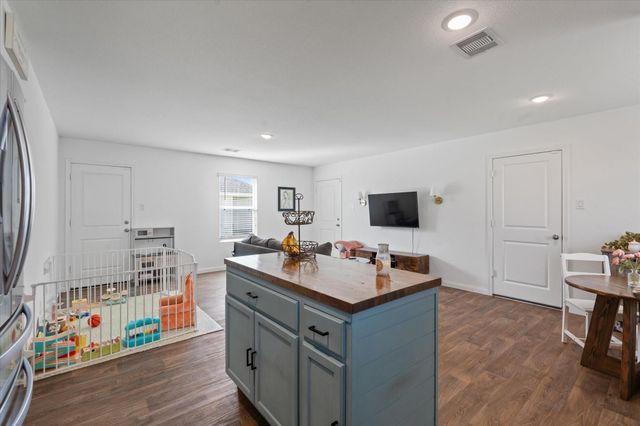 2012 Road 5714, Cleveland, TX 77327