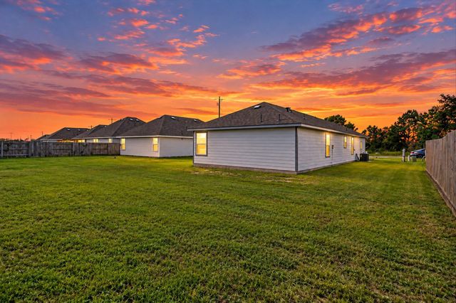 2012 Road 5714, Cleveland, TX 77327