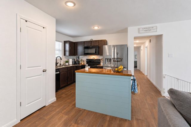 2012 Road 5714, Cleveland, TX 77327