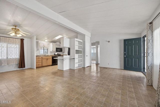 372 Hadley Drive -, Ventura, CA 93003