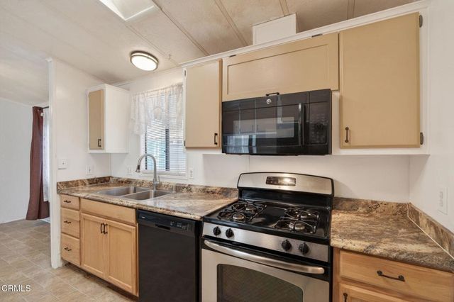 372 Hadley Drive -, Ventura, CA 93003