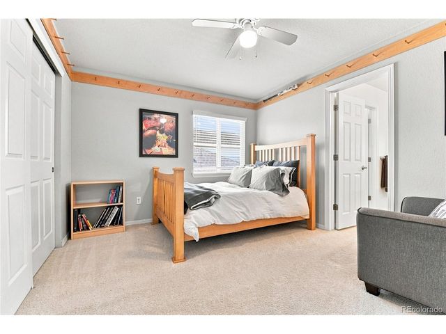 6072 Vacquero Dr, Castle Rock, CO 80108
