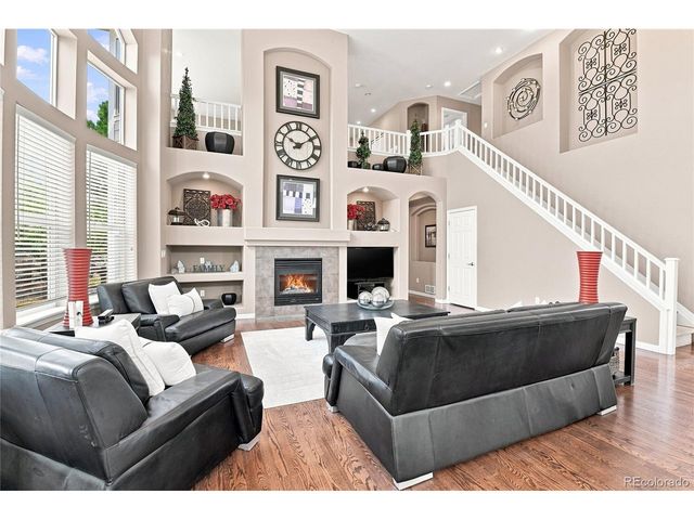 6072 Vacquero Dr, Castle Rock, CO 80108