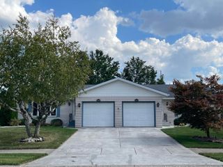 1607 Julie Drive, Schererville, IN 46375