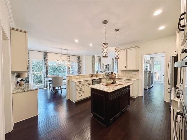 3307 Eagle Watch Drive, Woodstock, GA 30189