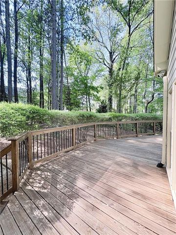 3307 Eagle Watch Drive, Woodstock, GA 30189