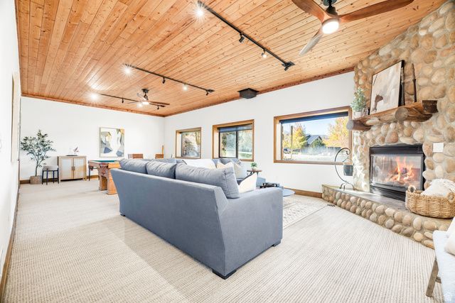 8766 DAYBREAKER DR, Park City, UT 84098