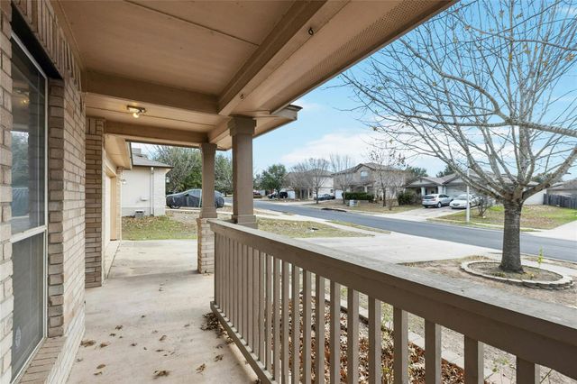 386 Paddington DR, Kyle, TX 78640