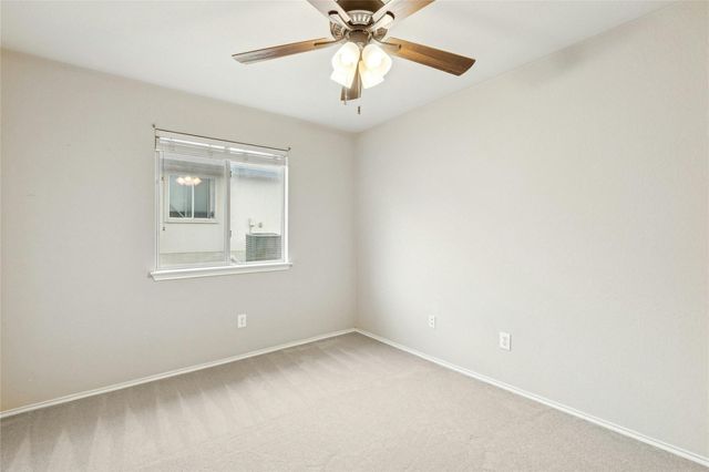 386 Paddington DR, Kyle, TX 78640