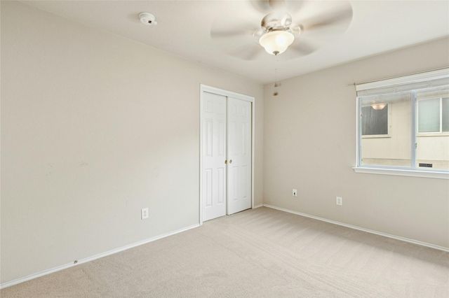 386 Paddington DR, Kyle, TX 78640