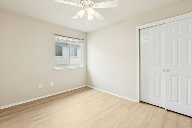 386 Paddington DR, Kyle, TX 78640