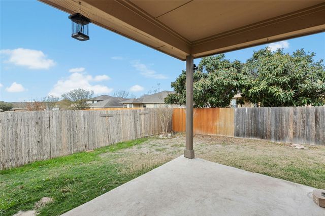 386 Paddington DR, Kyle, TX 78640