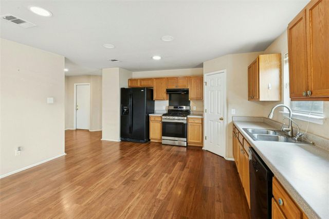 386 Paddington DR, Kyle, TX 78640