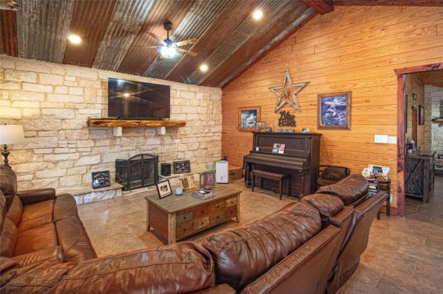 1705 Yarborough Loop, Livingston, TX 77351