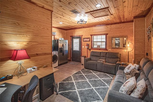 1705 Yarborough Loop, Livingston, TX 77351