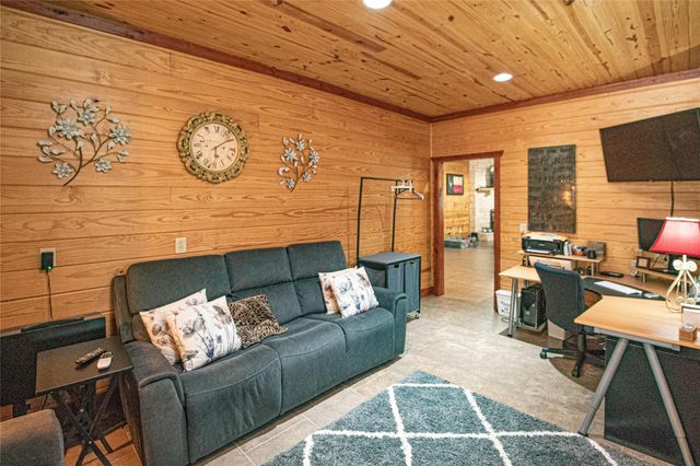 1705 Yarborough Loop, Livingston, TX 77351