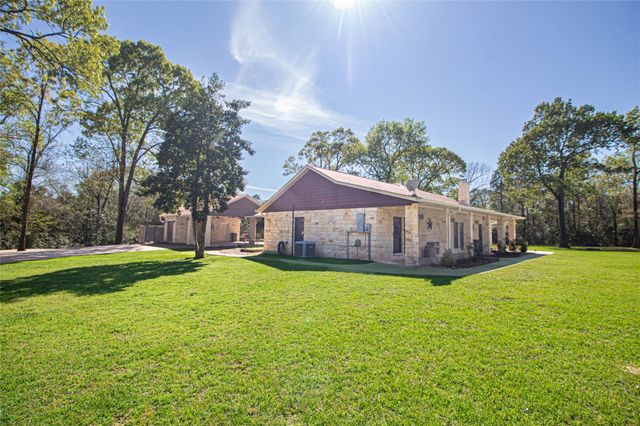 1705 Yarborough Loop, Livingston, TX 77351