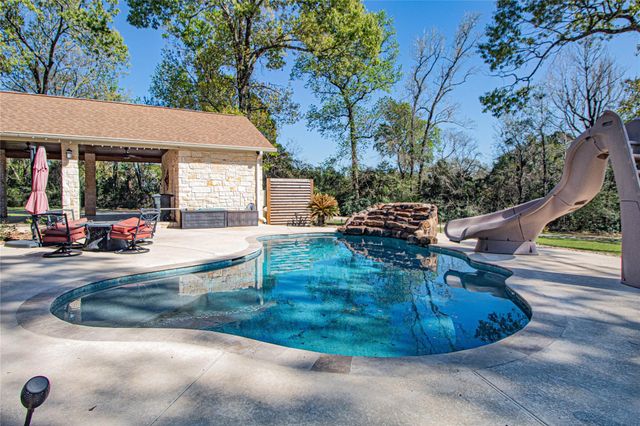 1705 Yarborough Loop, Livingston, TX 77351