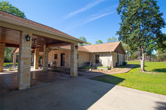 1705 Yarborough Loop, Livingston, TX 77351