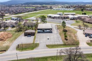 921 E Douglas Street, Prairie Grove, AR 72753
