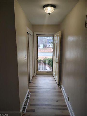 605 WESTCHESTER Drive, High Point, NC 27262